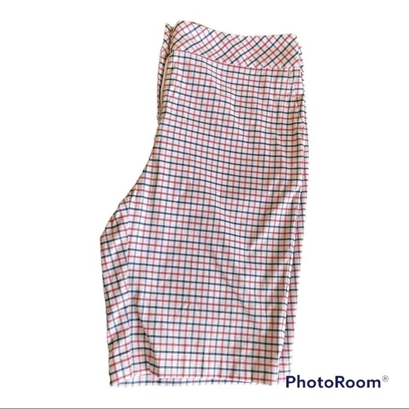 IZOD GOLF SHORTS  SIZE 10  RED, WHITE & BLUE CHECKER PATTERN - Picture 5 of 7